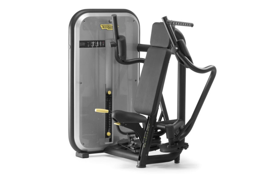 Pratiquer la Pectoral Machine Technogym à Magic Form Taillan-Médoc proche Saint-Médard-En-Jalles